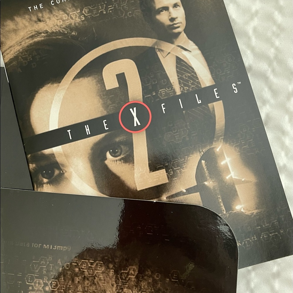 X Files Complete Second Season - Picture 15 of 16
